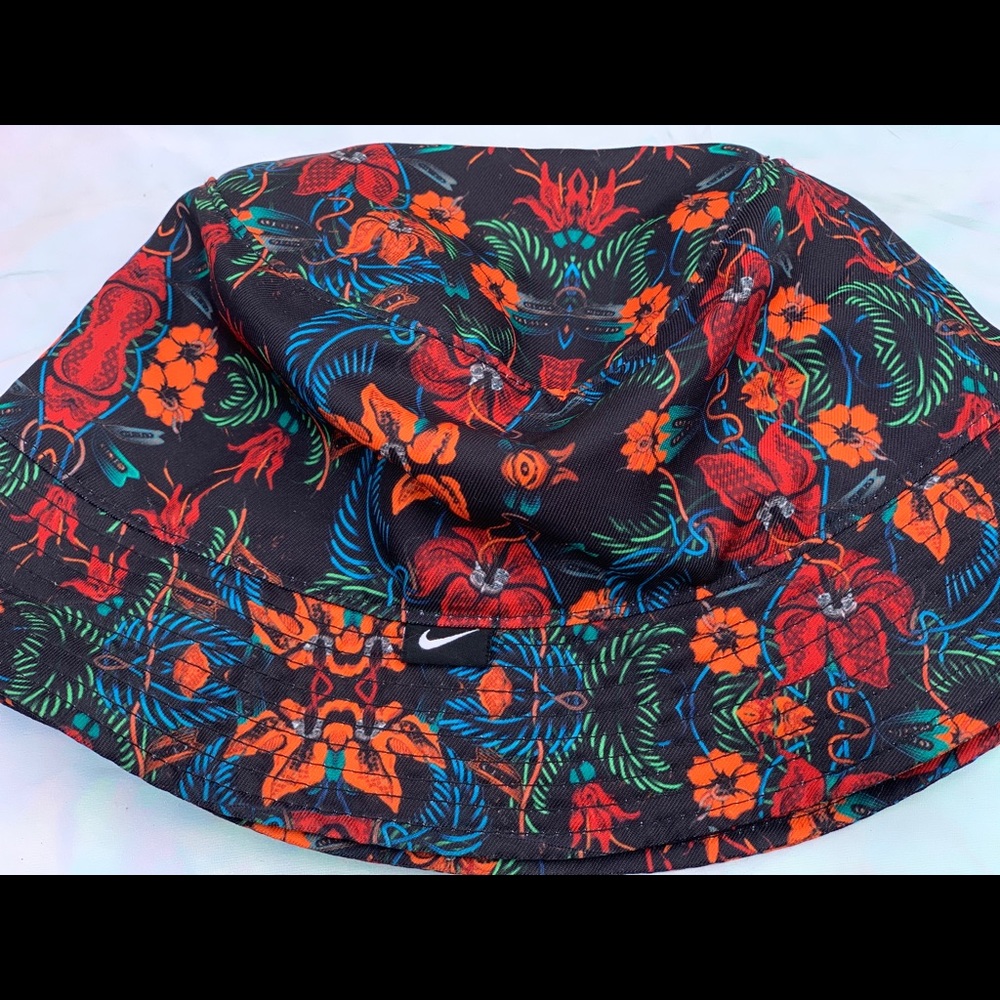 🌺🦩🦜 Nike hat ✔️tropical with flowers🦜🦩🌺